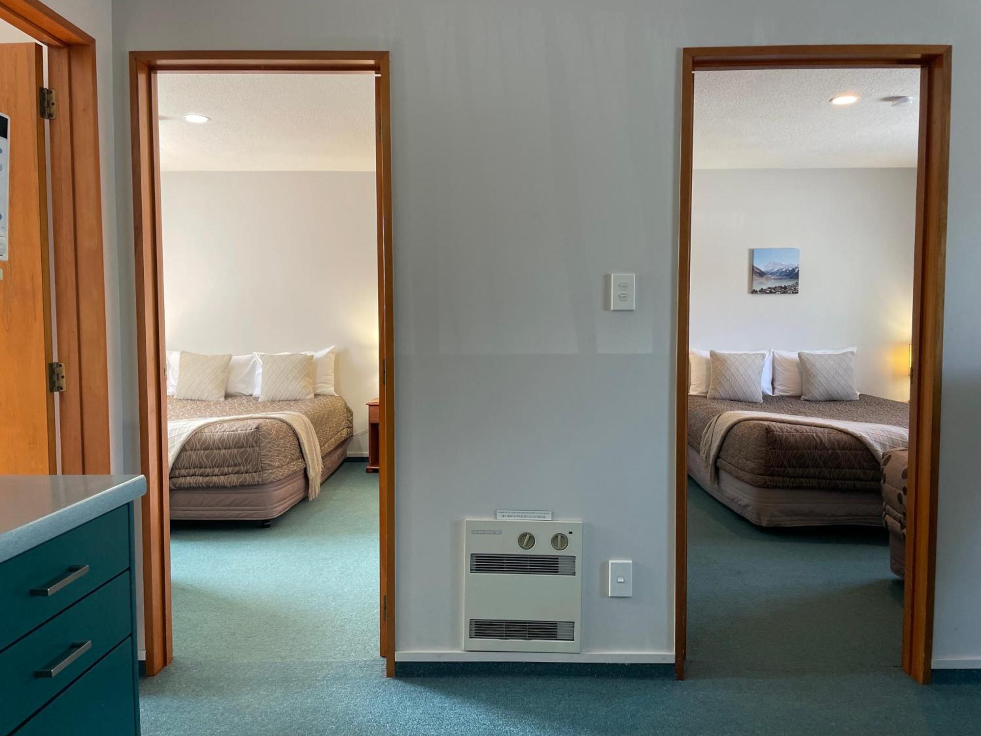 Asure Ambassador Motor Lodge Oamaru Bagian luar foto
