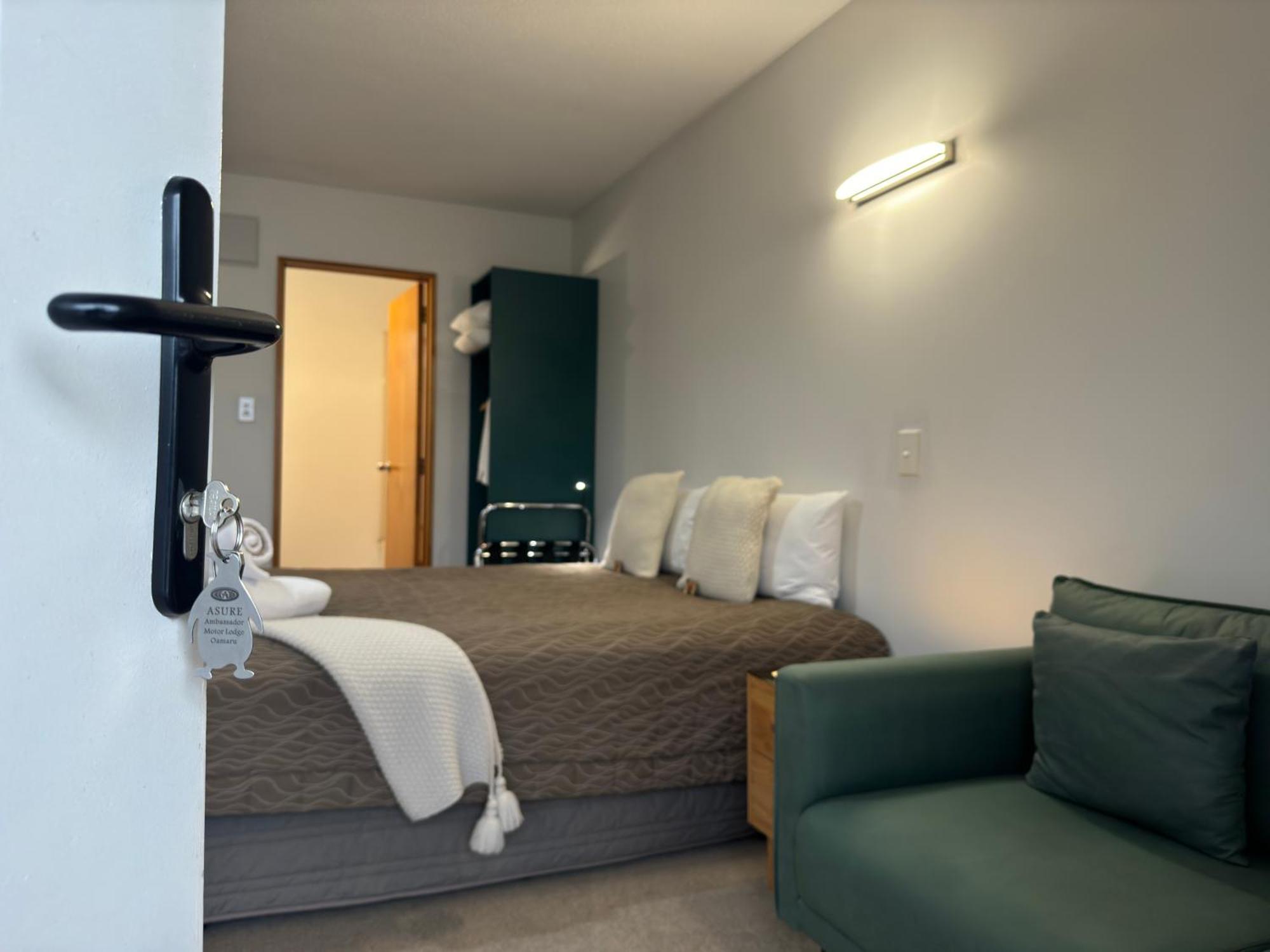 Asure Ambassador Motor Lodge Oamaru Bagian luar foto